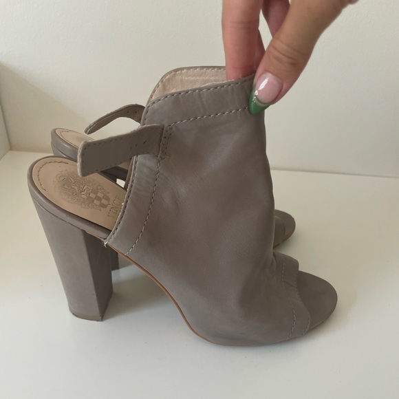 Vine Camuto Heels - Picture 2 of 4